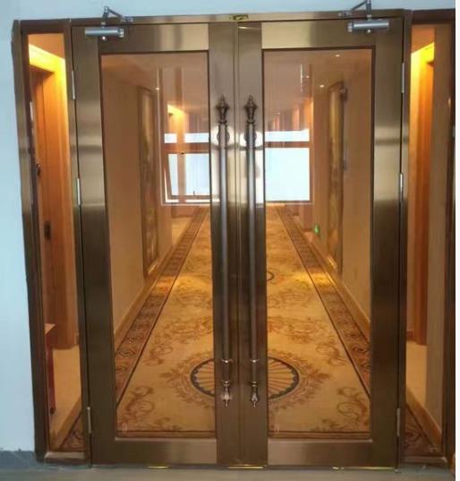 地彈簧玻璃防火門(mén)